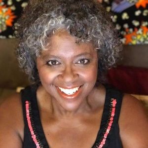 Meet your Posher, Deborah